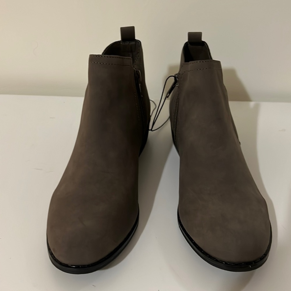 AMERICAN RAG
Cadee Ankle Booties, Size 6.5